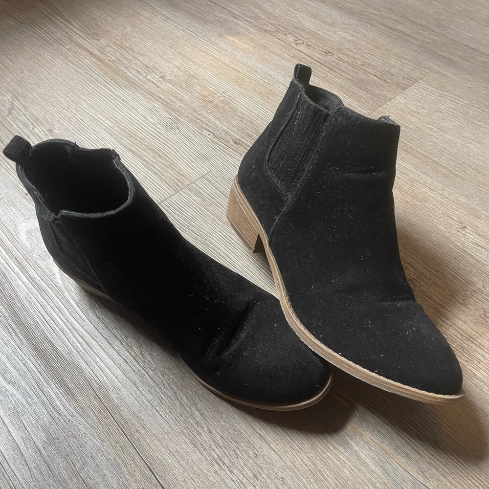 Journee Collection Black Suede Booties